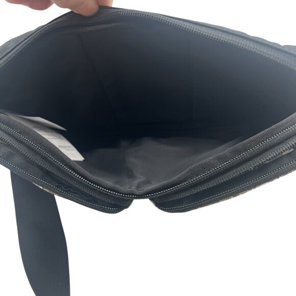 Timberland Camo Fanny Waist Pack 2 Zip Pockets 6" Deep Hiking Adjustable - Picture 4 of 10